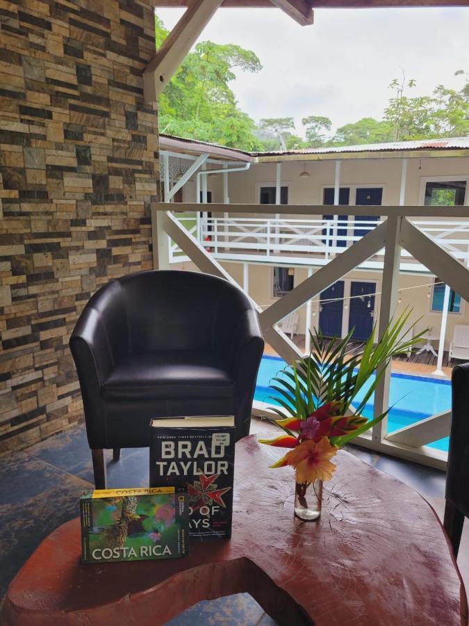 Lizard King Hotel & Suites Puerto Viejo de Talamanca Zewnętrze zdjęcie