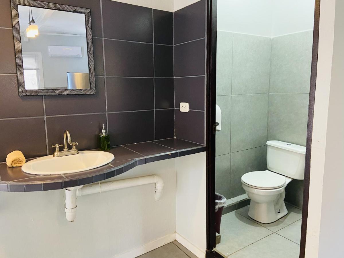 Lizard King Hotel & Suites Puerto Viejo de Talamanca Zewnętrze zdjęcie